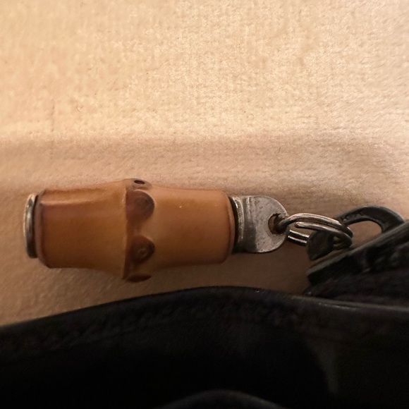 Vintage Gucci Patent Leather Wallet *sold - Picture 5 of 8